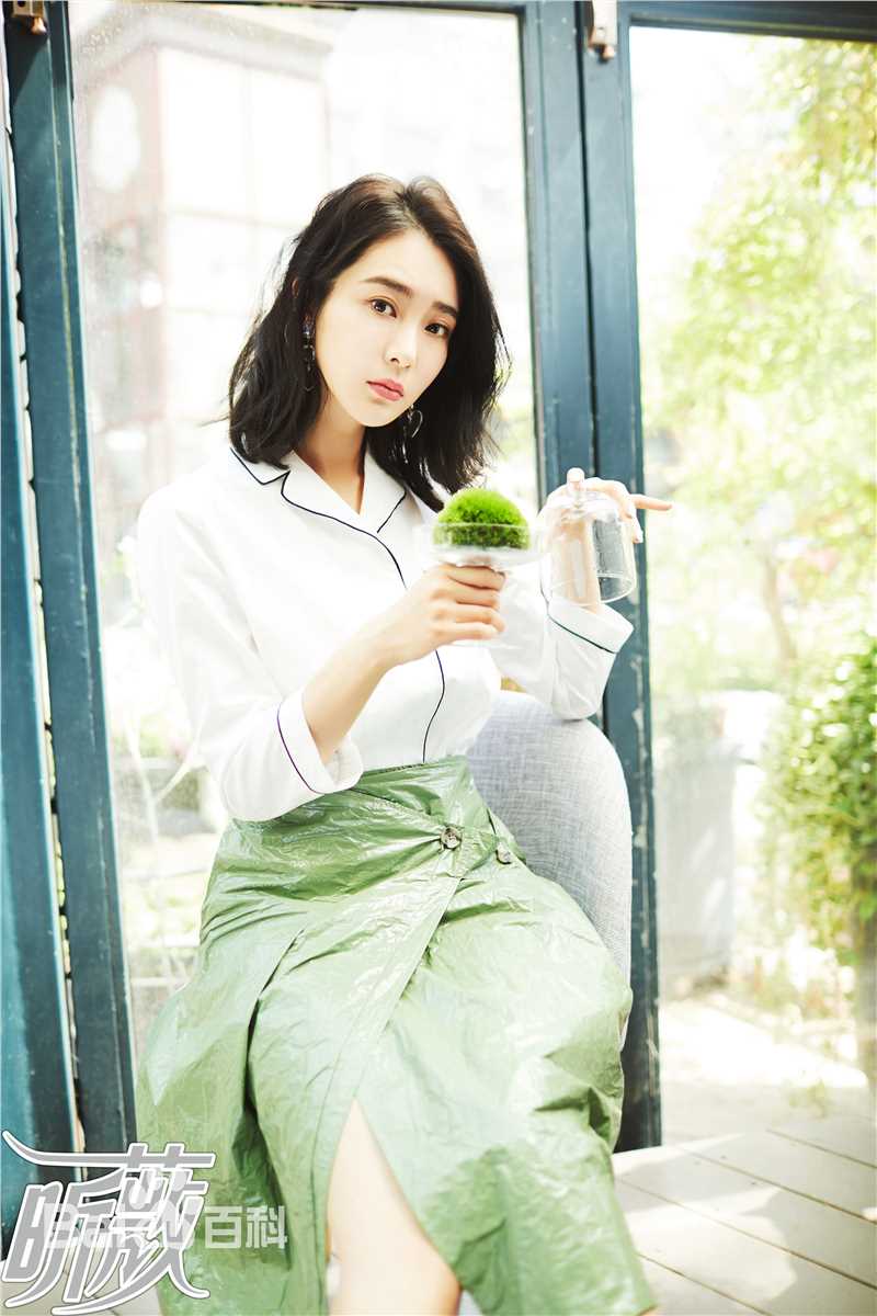 胡然在《昕薇》中的