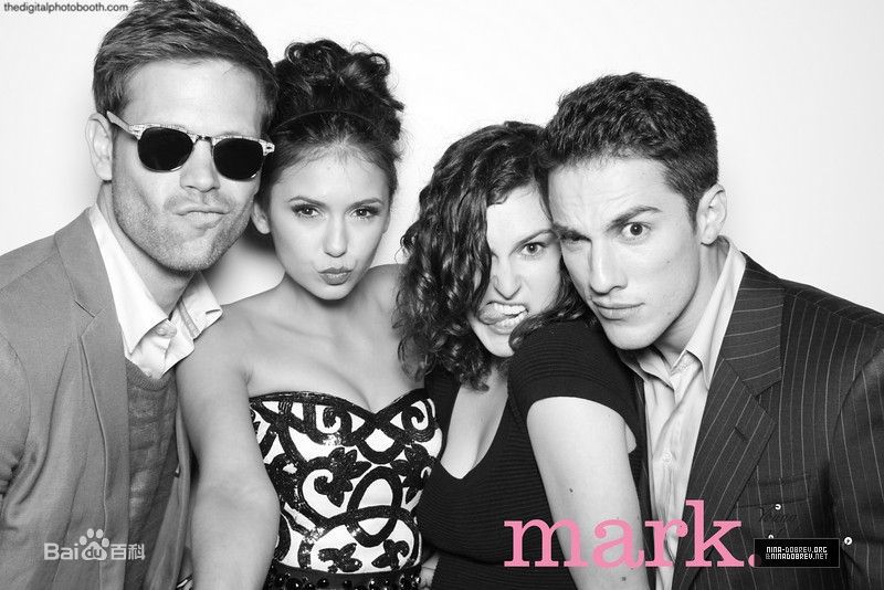 妮娜·杜波夫(Nina Dobrev)-活动照素颜照相册