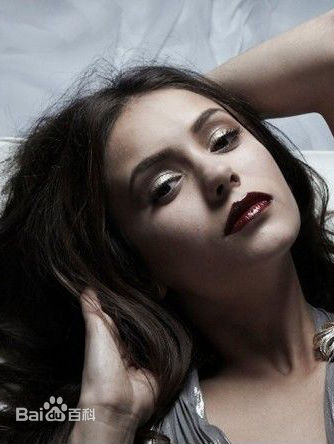 高清妮娜·杜波夫(Nina Dobrev)精彩图册