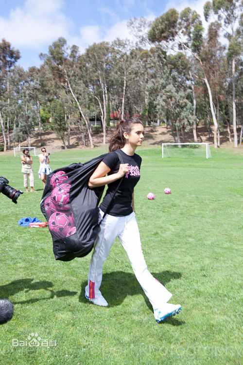 妮娜·杜波夫(Nina Dobrev)精彩图册