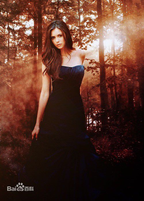 妮娜·杜波夫(Nina Dobrev)精彩图册