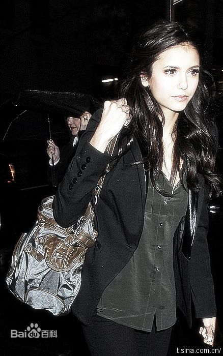 妮娜·杜波夫(Nina Dobrev)精彩图册