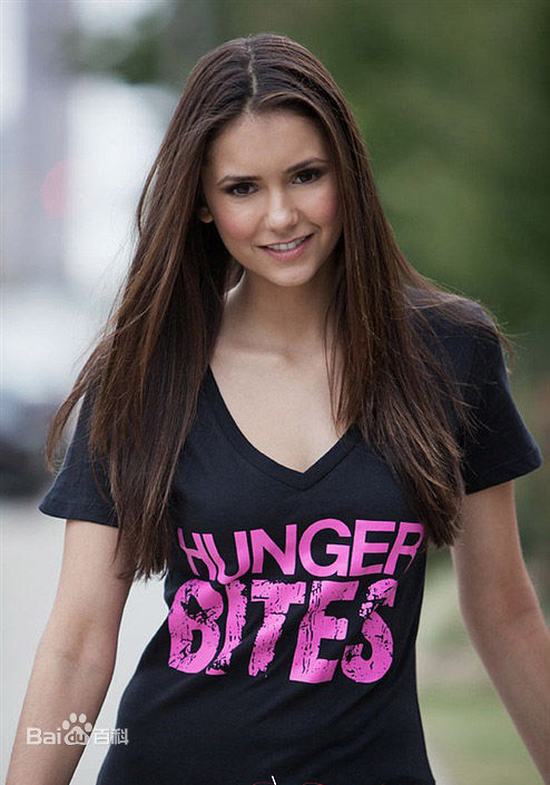 妮娜·杜波夫(Nina Dobrev)精彩图册