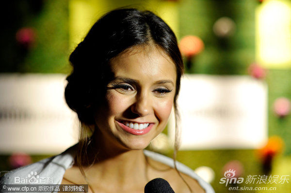 妮娜·杜波夫(Nina Dobrev)精彩图册