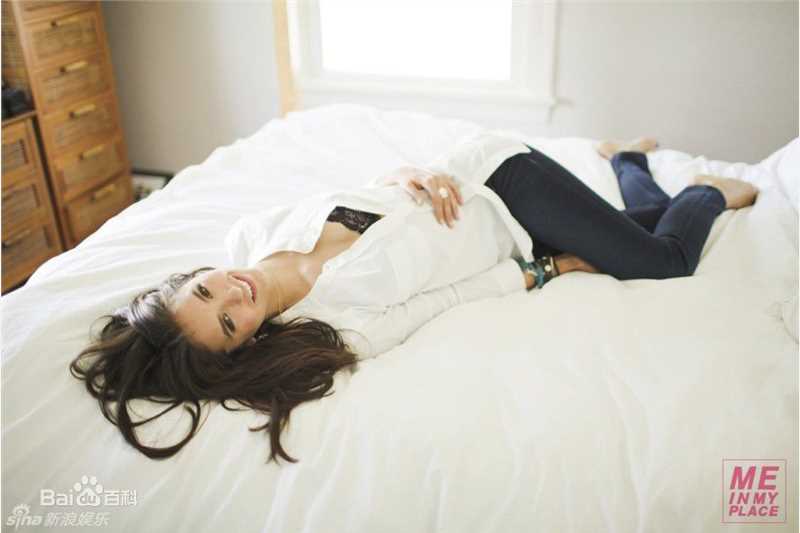 妮娜·杜波夫(Nina Dobrev)精彩图册