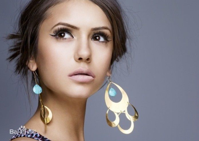 高清妮娜·杜波夫(Nina Dobrev)精彩图册