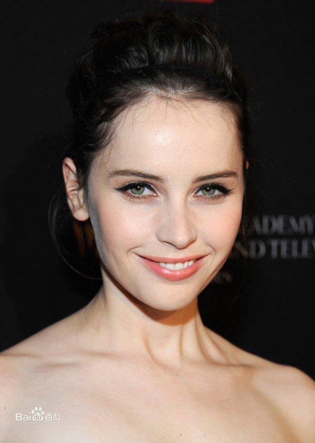 精选菲丽希缇·琼斯(Felicity Jones)图片