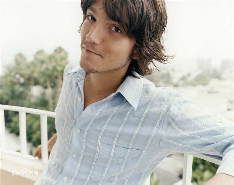 迭戈·鲁纳(Diego Luna)精彩图册