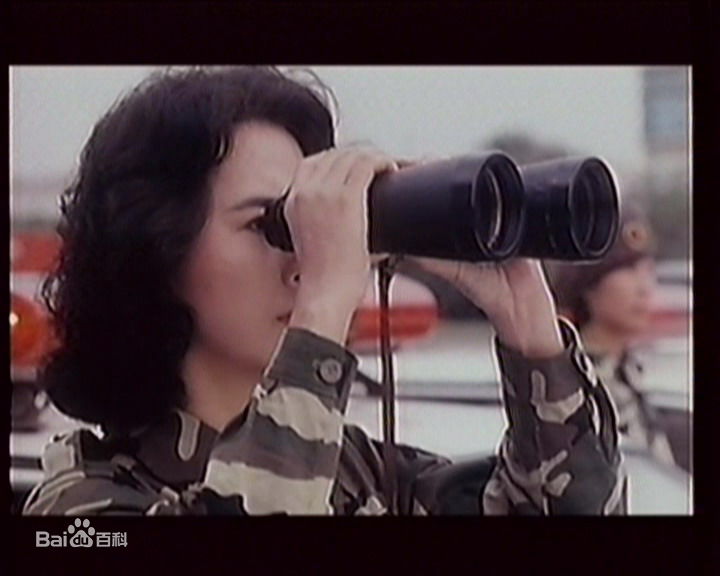 胡慧中(Sibelle Hu)在《中华警花》视频截图中的