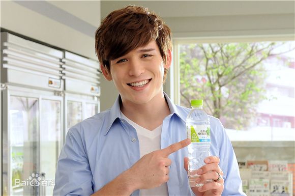 倪安东(Anthony Neely)men's uno男人志图片图册