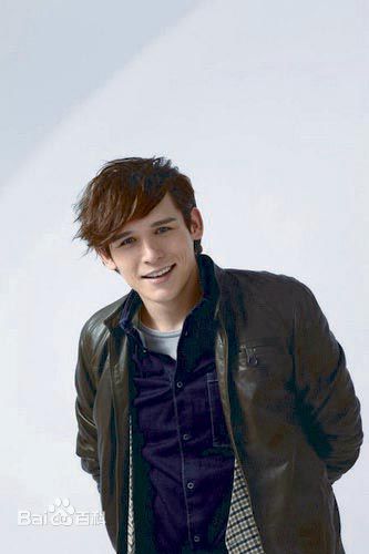 倪安东(Anthony Neely)精选《ELLE》国际中文版杂志十二月号图册