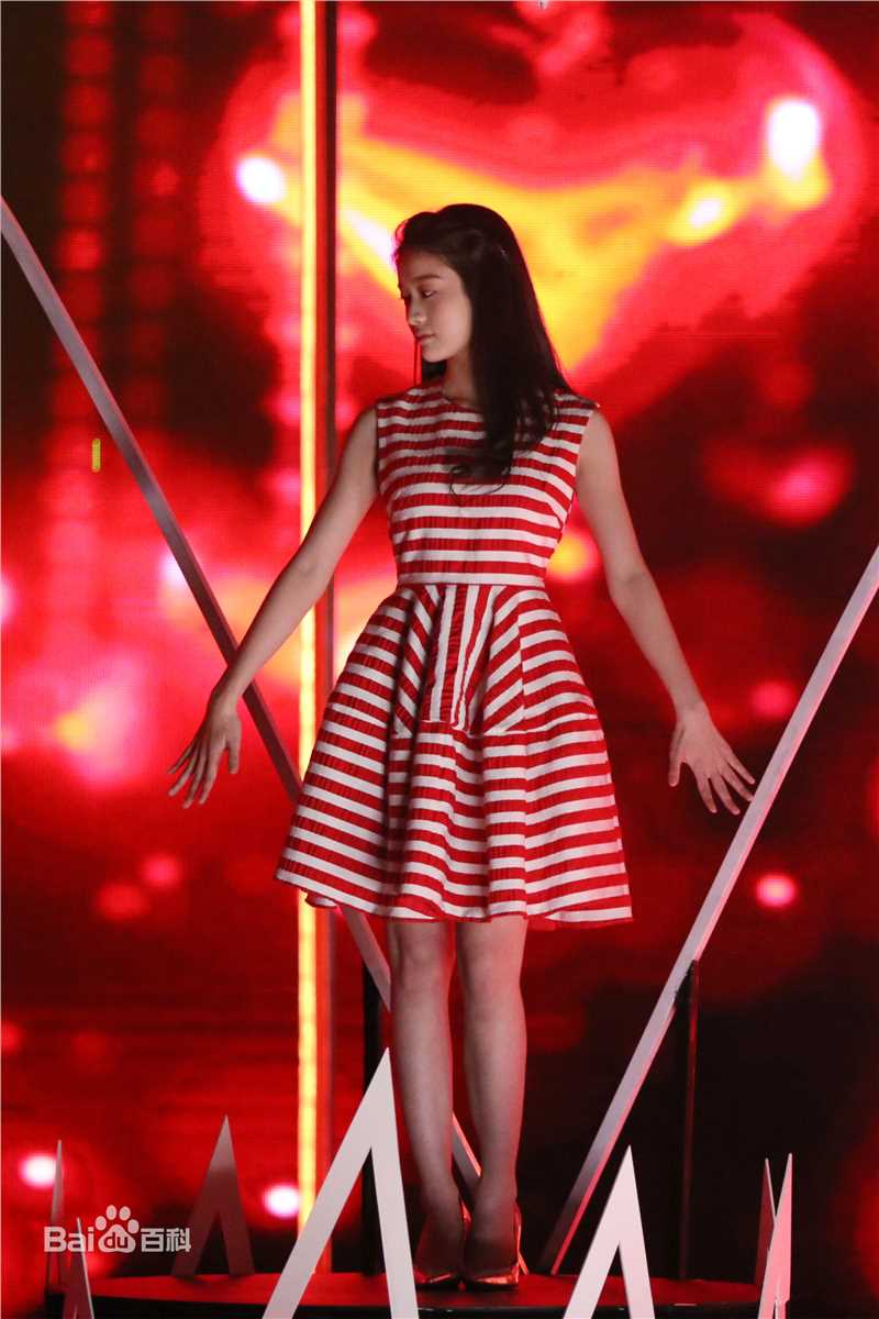 张雪迎(Sophie)天天向上壁纸壁纸