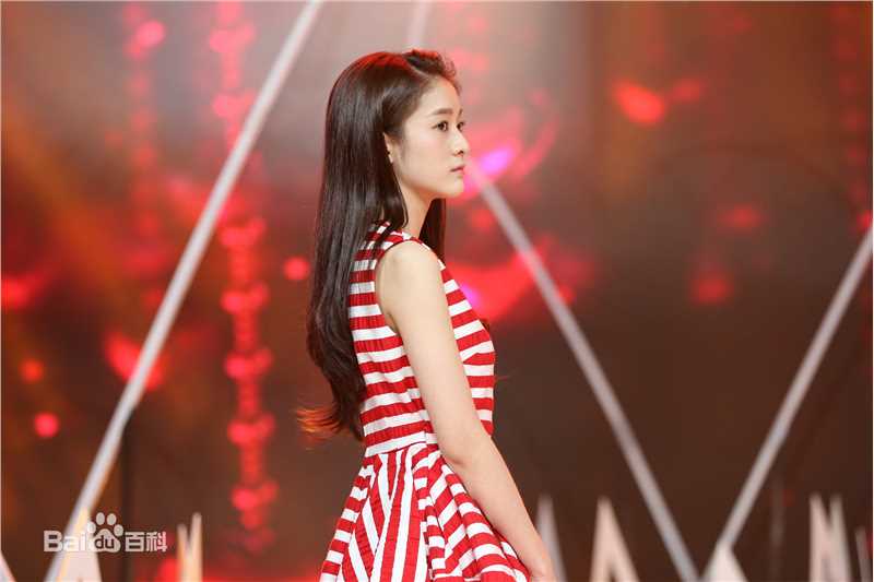 张雪迎(Sophie)天天向上壁纸壁纸