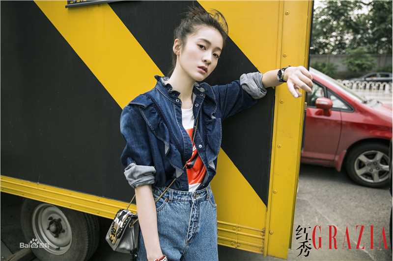 张雪迎(Sophie)红秀GRAZIA图片图册