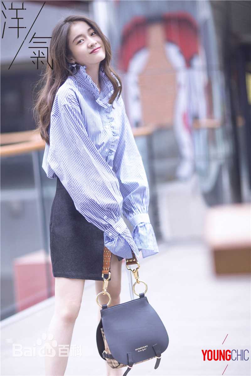 张雪迎(Sophie)洋气  街拍性感图片壁纸