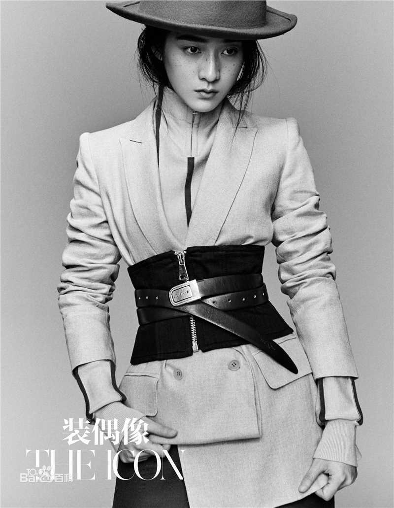 张雪迎(Sophie)装偶像生活照