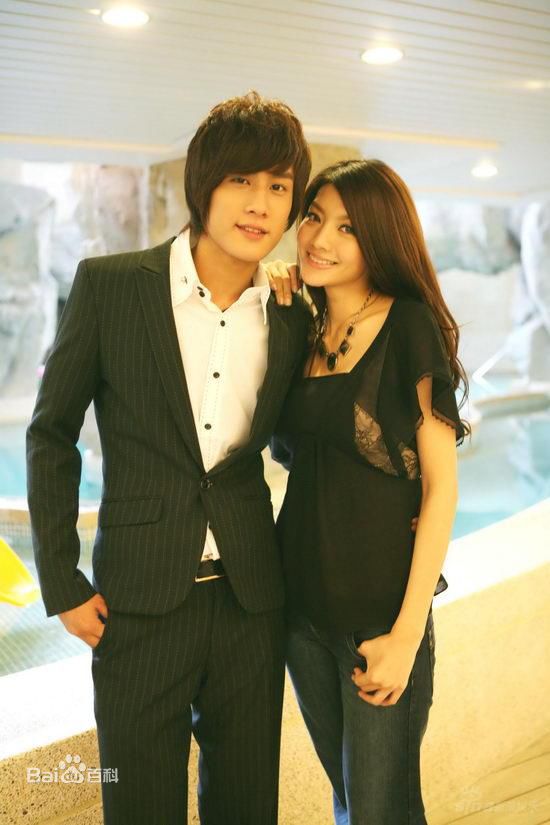 吴亚馨(Maggie Wu)2009新闻照片素颜照相册