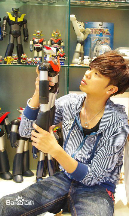 黄鸿升(Alien Huang)生活照素颜照相册