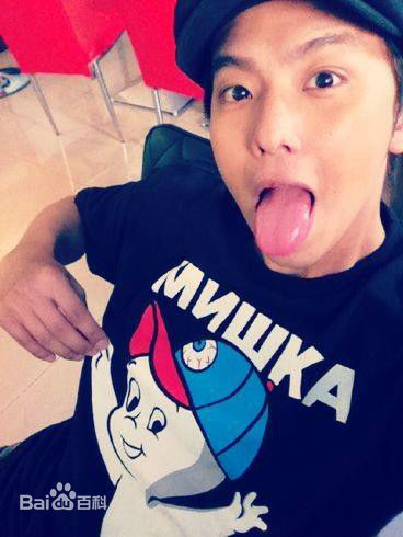 黄鸿升(Alien Huang)生活照素颜照相册