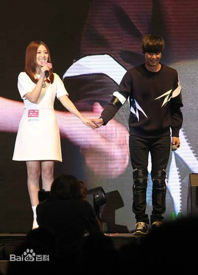 黄鸿升(Alien Huang)新城 I DO 音乐会图片图集