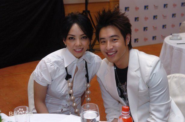 潘玮柏(Wilber Pan)合照素颜照相册