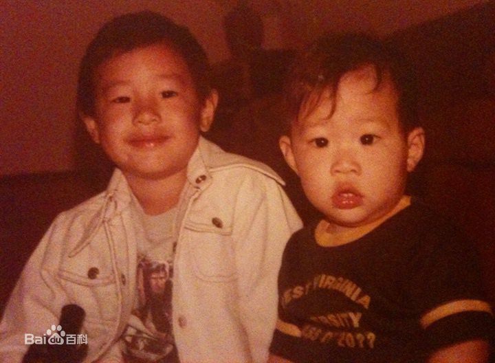 潘玮柏(Wilber Pan)生活照性感图片图集