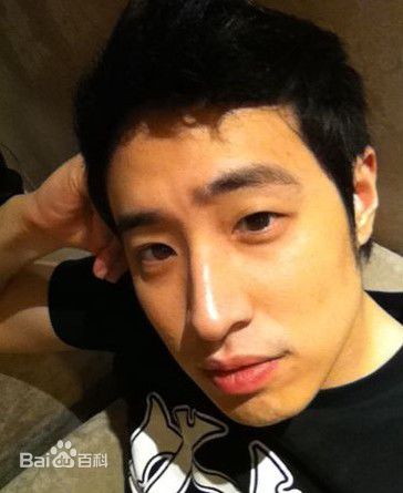 潘玮柏(Wilber Pan)生活照性感图片图集