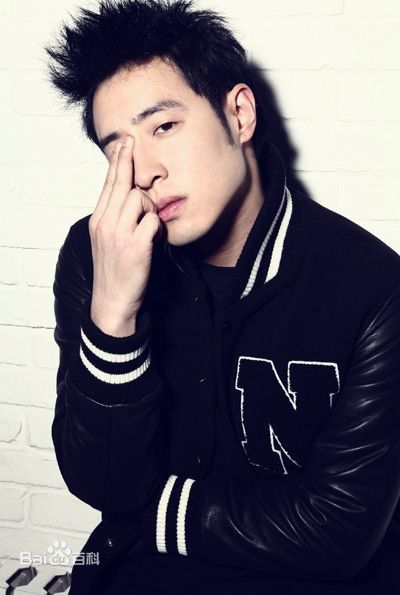 潘玮柏(Wilber Pan)最全杂志照相册