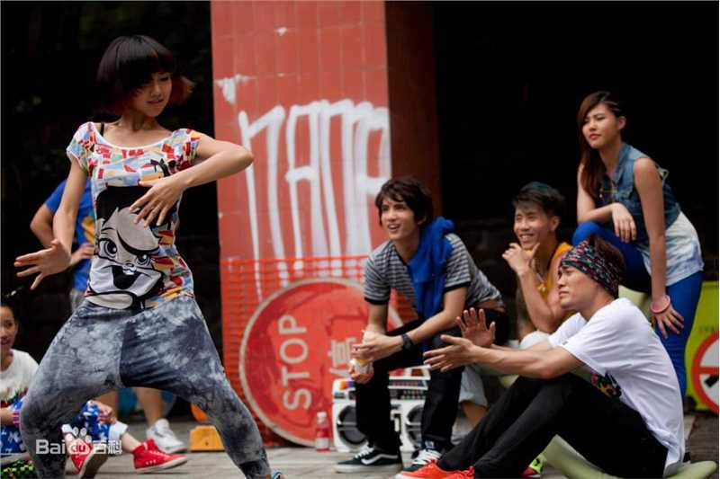 最新颜卓灵(Cherry Ngan)在《狂舞派》中的图集