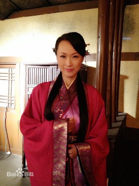 童爱玲(Eileen Tung)《圆月弯刀》剧照