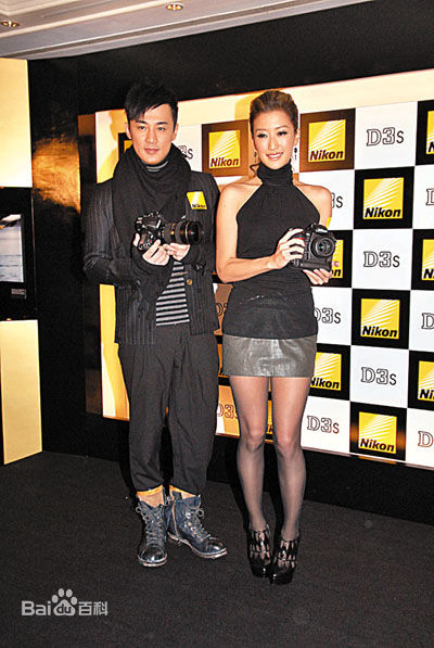 谢婷婷2009年11月21Nikon相机发布会照前后照片
