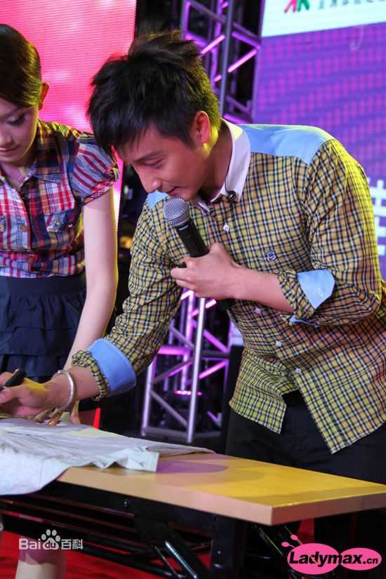 方力申(Alex Fong)2010张敬轩歌友会图片图集