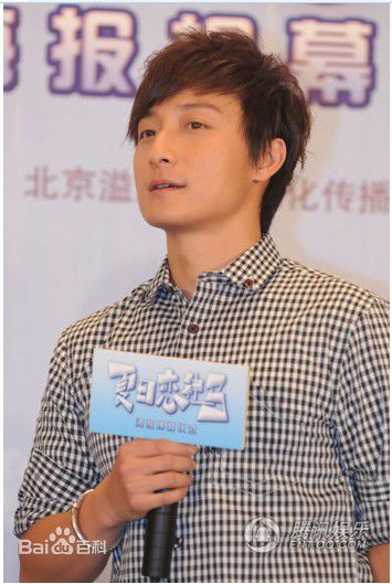 方力申(Alex Fong)在2011《夏日恋神马》宣传照中的