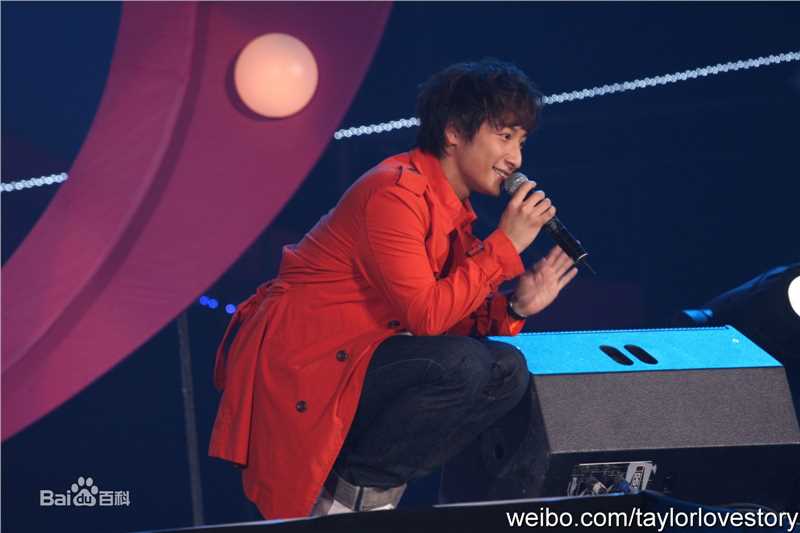 方力申(Alex Fong)2011东莞红馆群星演唱会壁纸壁纸