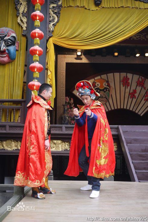 方力申(Alex Fong)2010湖南卫视勇往直前性感图片图集