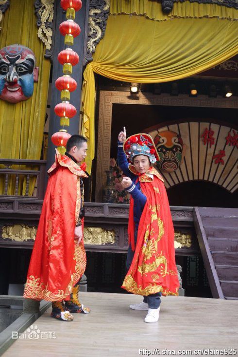 方力申(Alex Fong)2010湖南卫视勇往直前性感图片图集