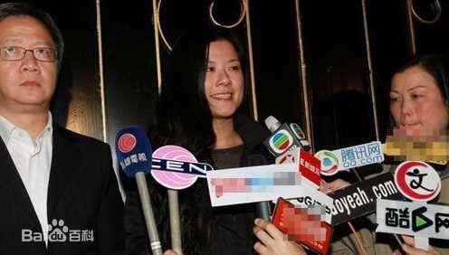 邓光荣(Alan Tang Kwong Wing)遗体运往殓房素颜照相册