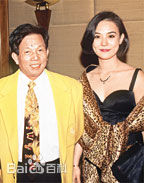 最优质翁静晶(Mary Jean Reimer)生活照