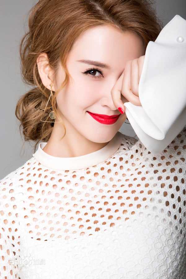 徐洁儿(Jill Hsu)最全轻熟风时尚壁纸