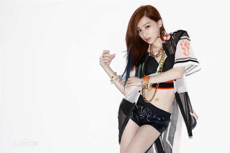 最新王心凌(Cyndi Wang)在《第10个》中的壁纸