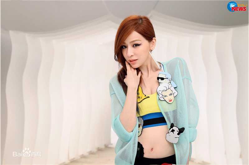 最新王心凌(Cyndi Wang)在《第10个》中的壁纸