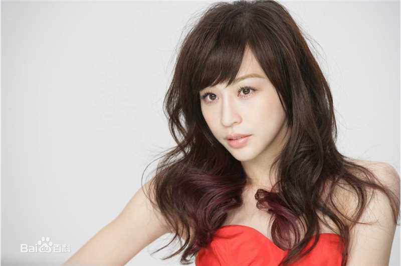 最新王心凌(Cyndi Wang)在《心电心》中的壁纸