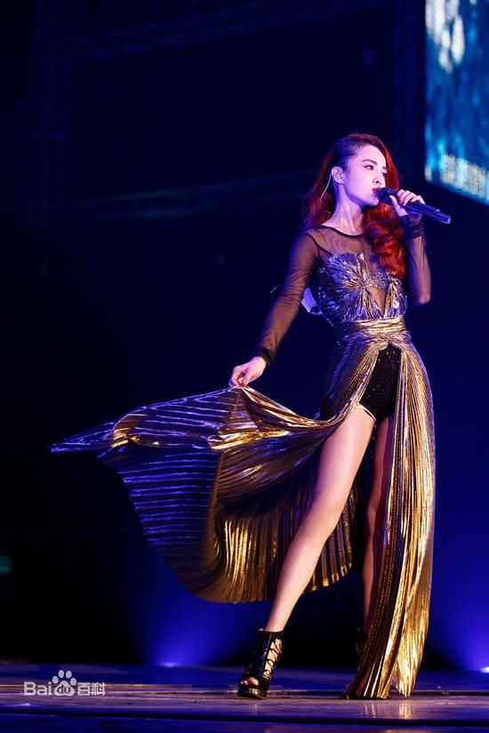 蔡依林(Jolin Tsai、 （韩）、ツァイ イーリン（日）、 （泰）)Play世界巡回演唱会素颜照相册