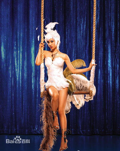 蔡依林(Jolin Tsai、 （韩）、ツァイ イーリン（日）、 （泰）)前后照片