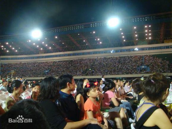 蔡依林(Jolin Tsai、 （韩）、ツァイ イーリン（日）、 （泰）)演唱会人海图壁纸壁纸