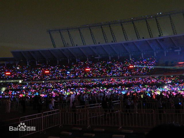 蔡依林(Jolin Tsai、 （韩）、ツァイ イーリン（日）、 （泰）)演唱会人海图壁纸壁纸