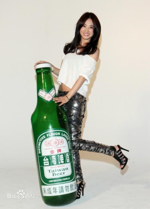 蔡依林(Jolin Tsai、 （韩）、ツァイ イーリン（日）、 （泰）)代言金牌台湾啤酒前后照片