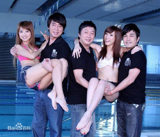 梁赫群(Vicent)参加各类活动照壁纸壁纸