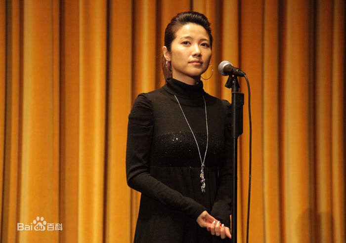 颜丙燕(Yan Bingyan)参加活动素颜照相册