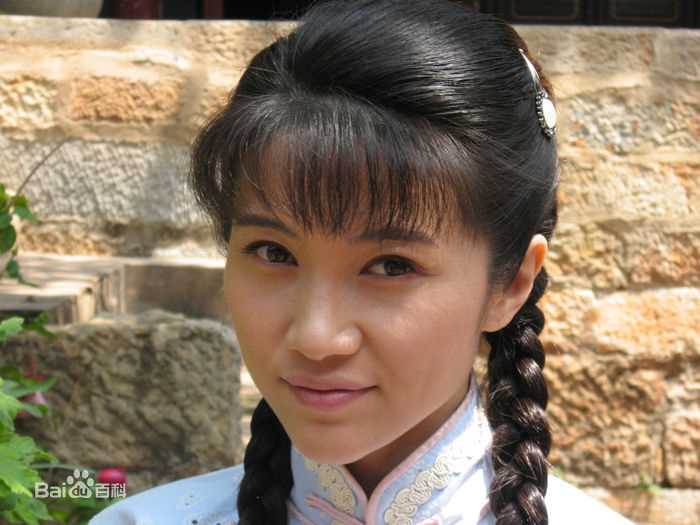 颜丙燕(Yan Bingyan)义薄南天饰演大小姐性感图片图集